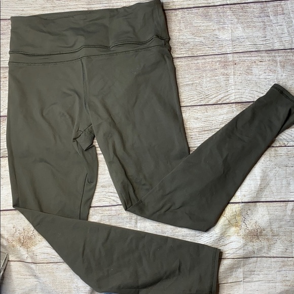 Forever 21 Pants - 🔴5/$25🔴 F21 leggings